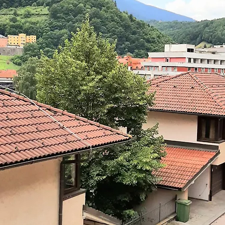 Relax Sa Garazom Fojnica